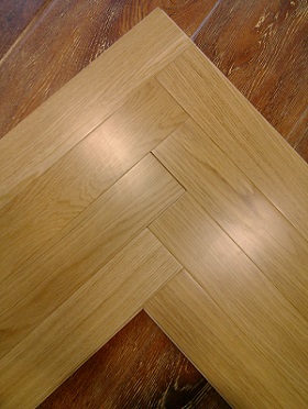 natural color prefinished herringbone design Oak engineered wood flooring