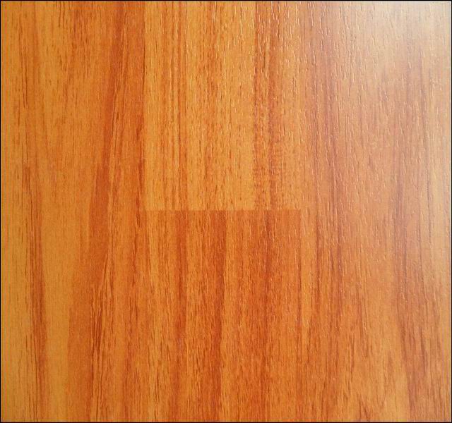 Crystal surface laminate flooring