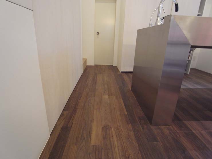 solid American walnut flooring-Overview